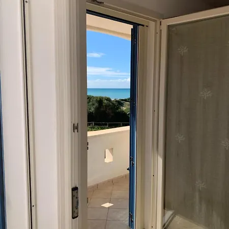Appartamento Grazioso Indipendente Fronte Mare