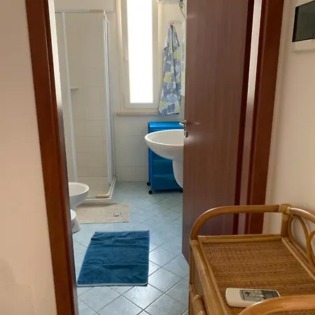 Grazioso Indipendente Fronte Mare Lido Marini