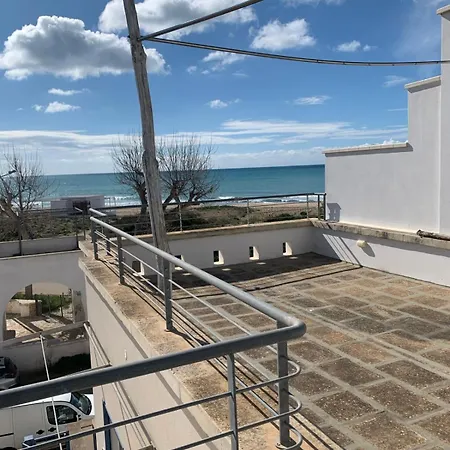 Spelu - Con Terrazza Fronte Mare Lido Marini